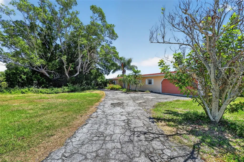6100 Hollywood Boulevard Sarasota FL 34231