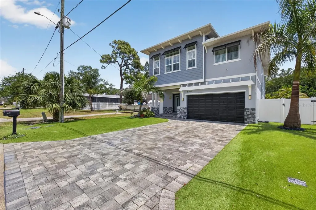 6706 S Sterling Ave S Sterling Avenue Tampa FL 33611