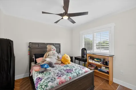 6706 S Sterling Ave S Sterling Avenue Tampa FL 33611