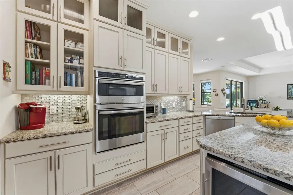 10220 Blossom Trail Seminole FL 33772