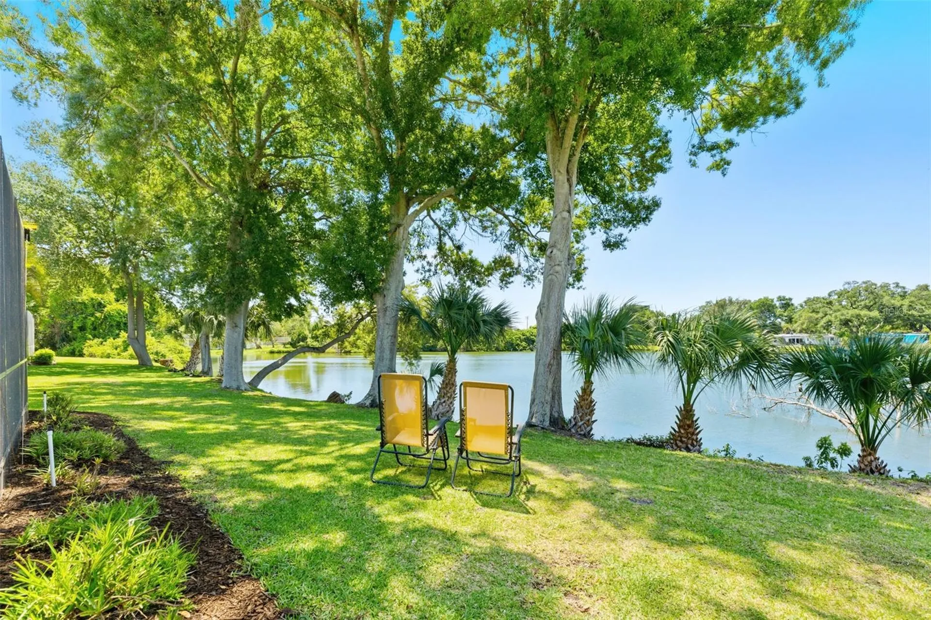 10220 Blossom Trail Seminole FL 33772