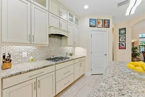 10220 Blossom Trail Seminole FL 33772