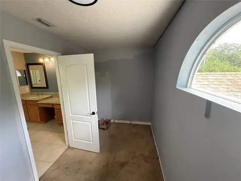 10427 Lucaya Drive Tampa FL 33647