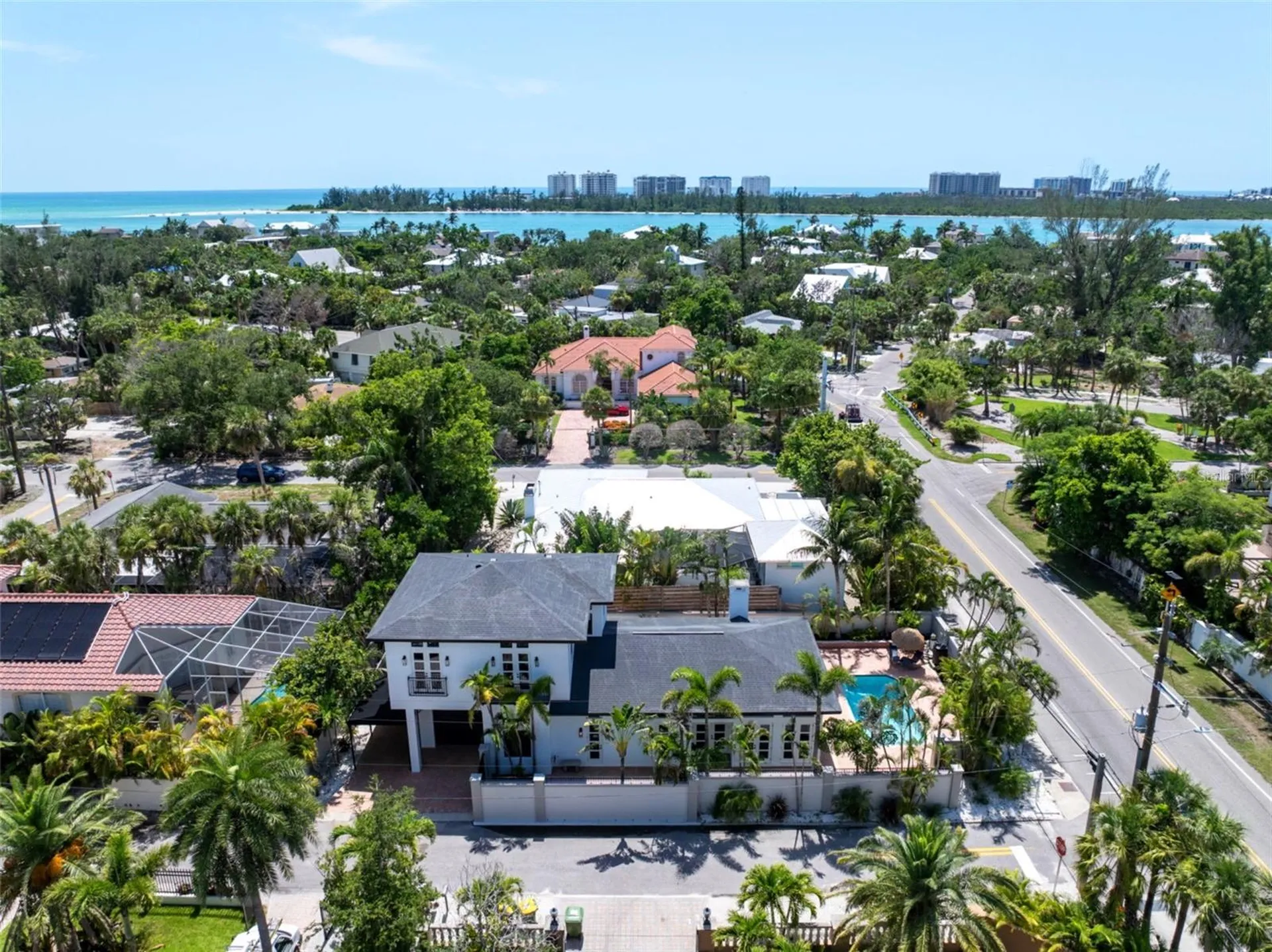 324 Siesta Drive Sarasota FL 34242
