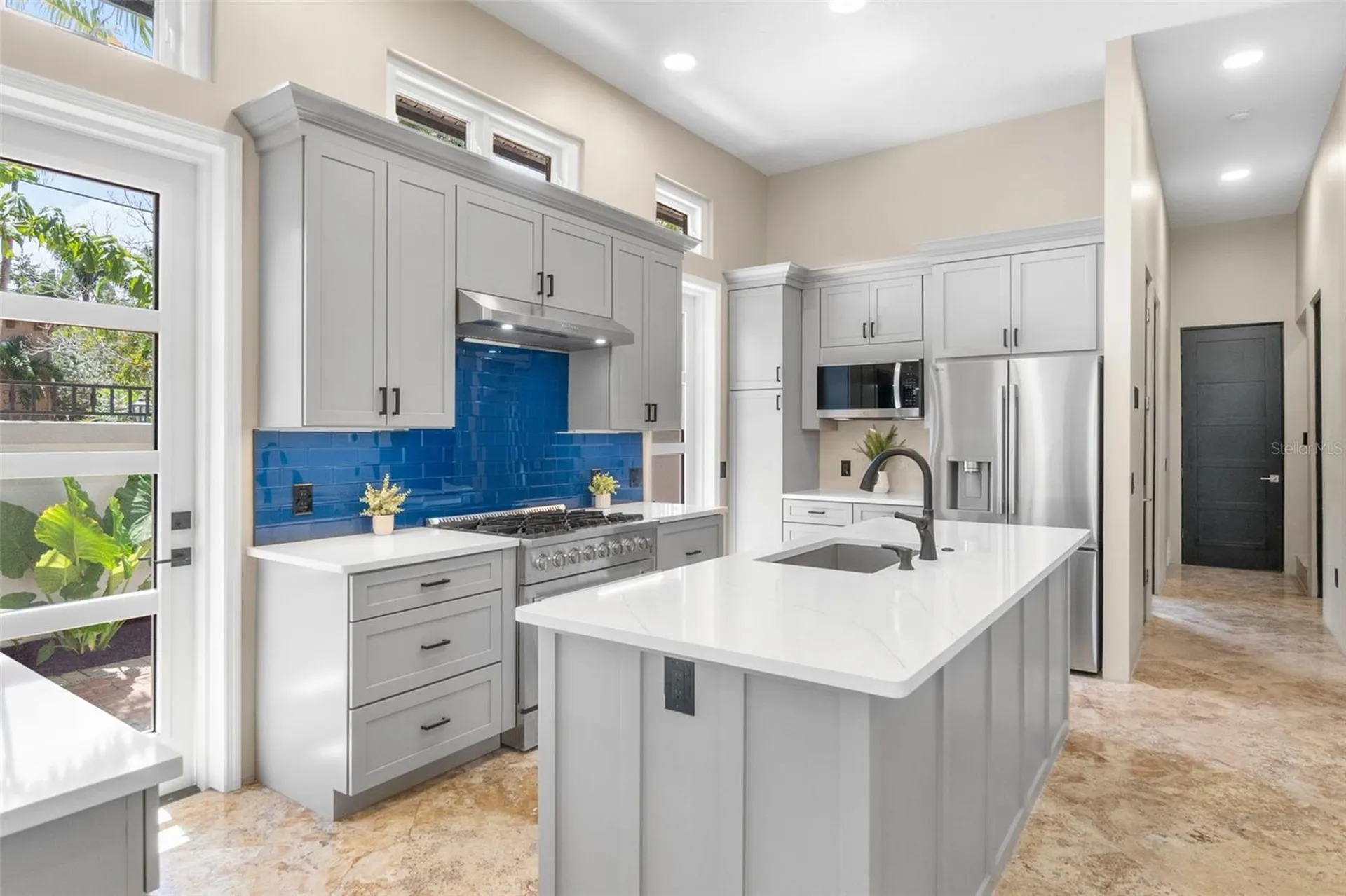 324 Siesta Drive Sarasota FL 34242