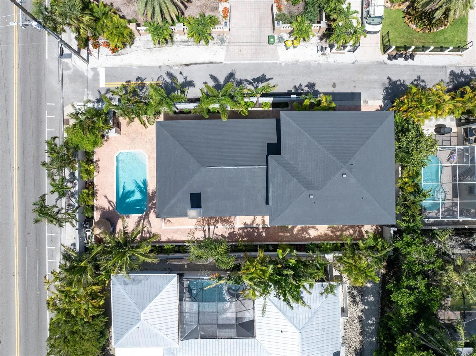 324 Siesta Drive Sarasota FL 34242