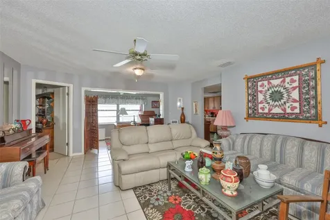 2102 Harringay Street Sun City Center FL 33573