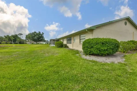 2102 Harringay Street Sun City Center FL 33573