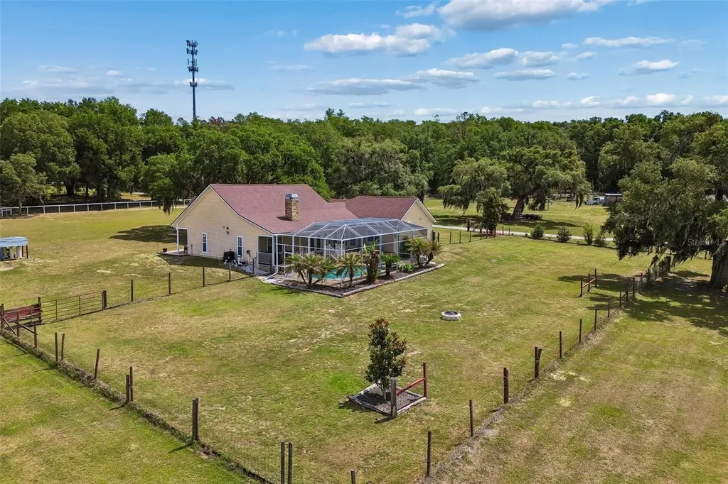 35400 Lake Ray Drive Dade City FL 33525