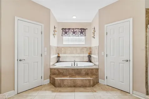 35400 Lake Ray Drive Dade City FL 33525