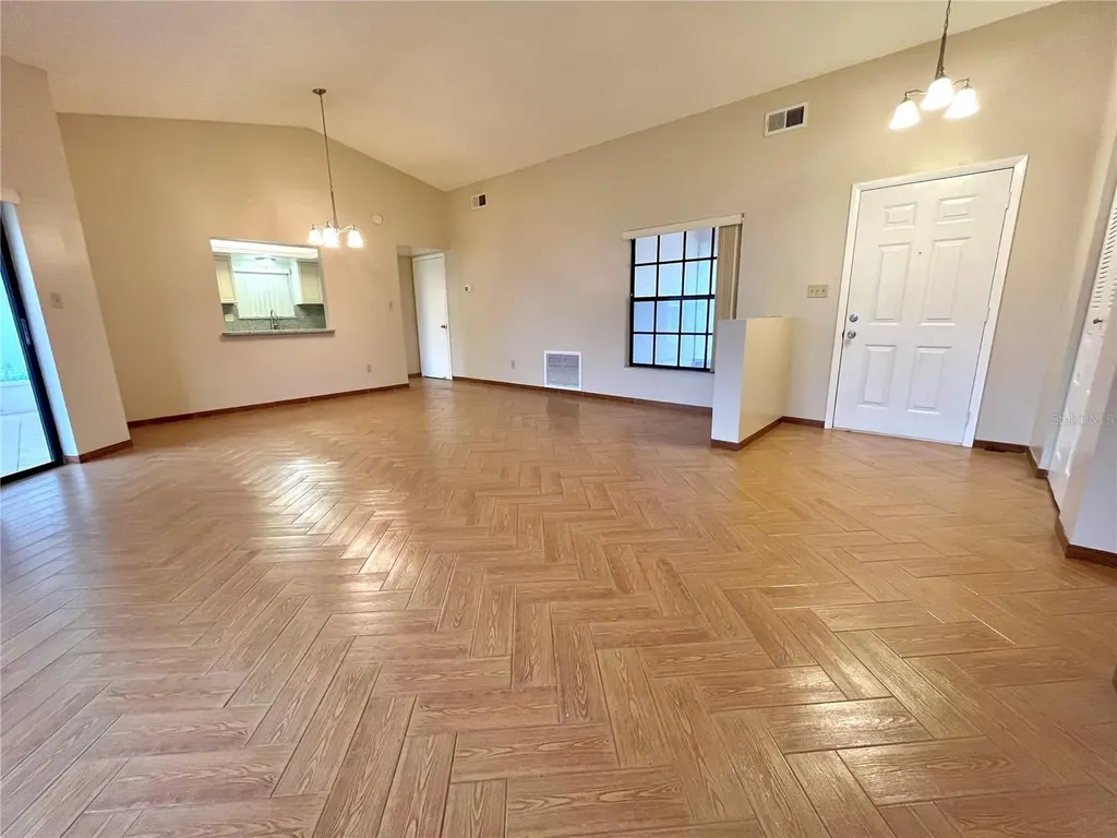 11805 Scarecrow Lane Orlando FL 32821