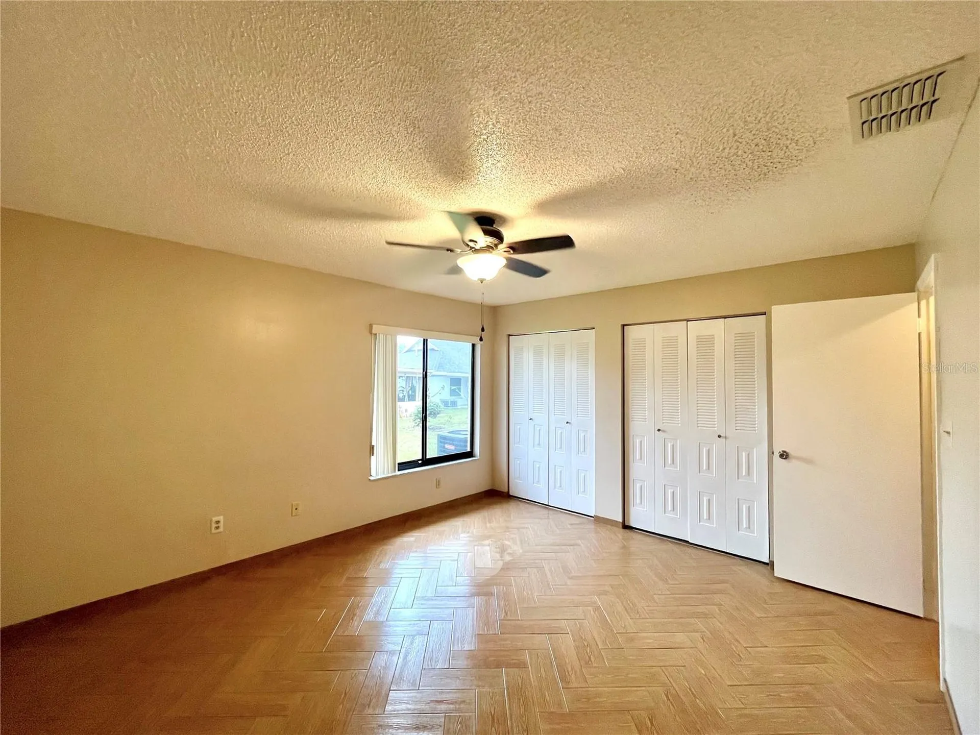 11805 Scarecrow Lane Orlando FL 32821