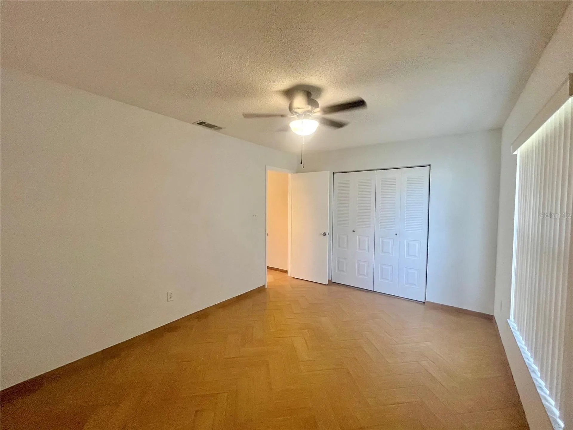 11805 Scarecrow Lane Orlando FL 32821