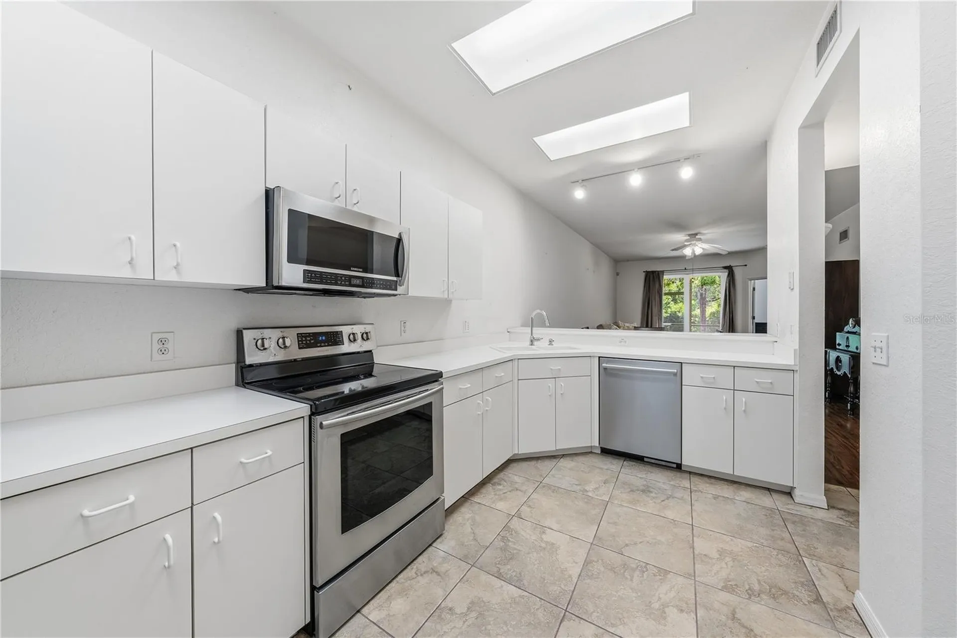 22128 Little Lagoon Court Lutz FL 33549
