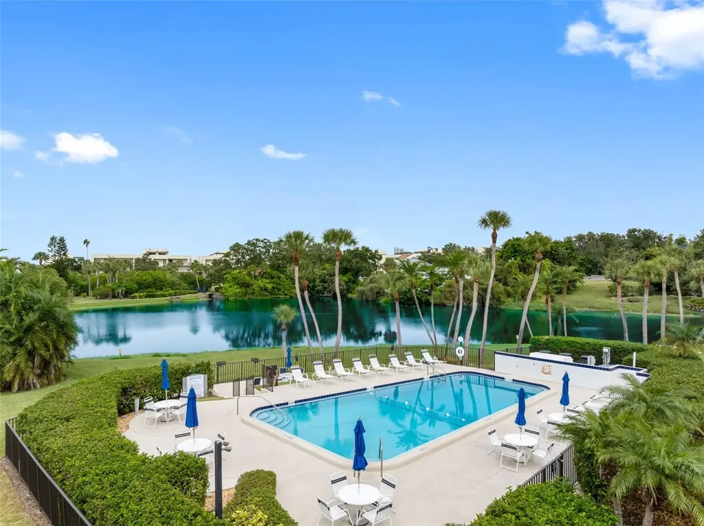 220 Belleview Boulevard Belleair FL 33756