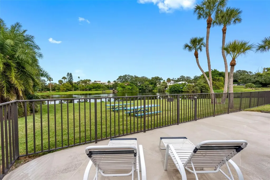 220 Belleview Boulevard Belleair FL 33756