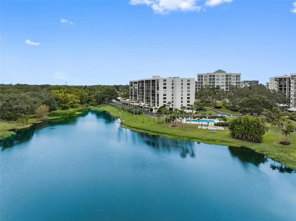 220 Belleview Boulevard Belleair FL 33756