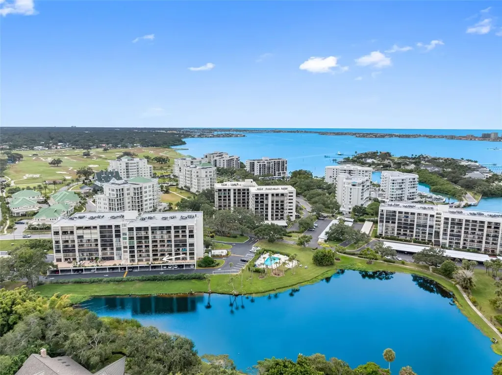 220 Belleview Boulevard Belleair FL 33756