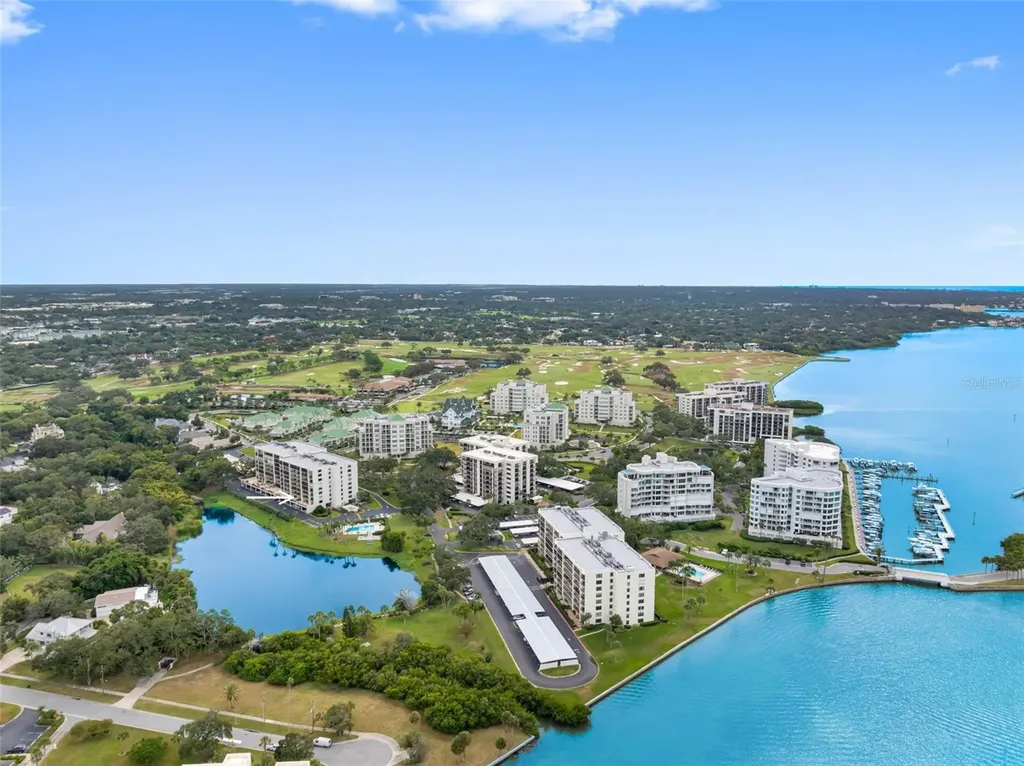 220 Belleview Boulevard Belleair FL 33756