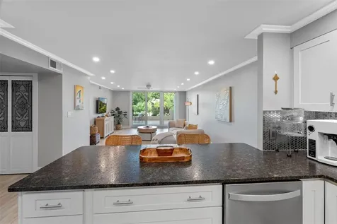 220 Belleview Boulevard Belleair FL 33756