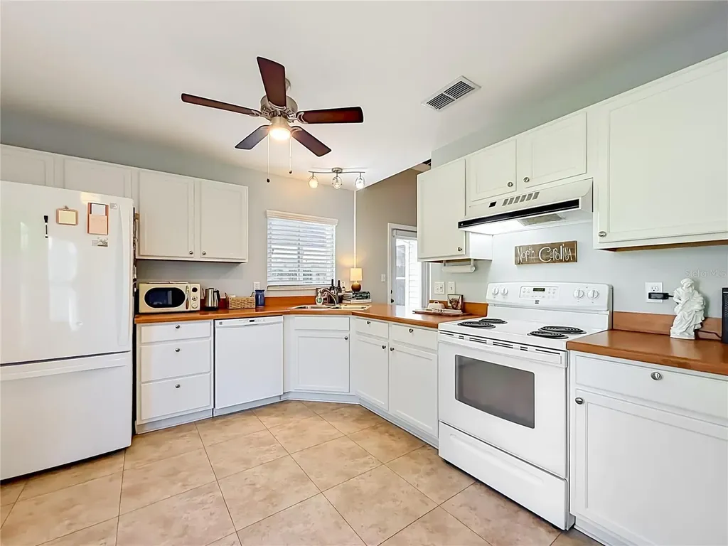4940 Heron Run Circle Leesburg FL 34748