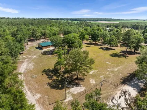 16193 24TH Street Live Oak FL 32060