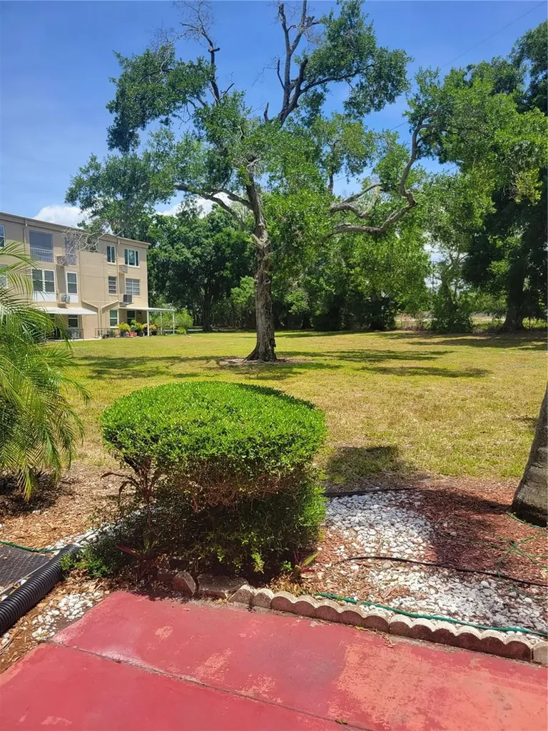 2464 Australia Way E Clearwater FL 33763