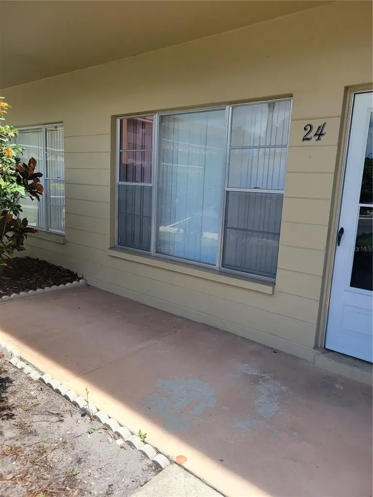 2464 Australia Way E Clearwater FL 33763