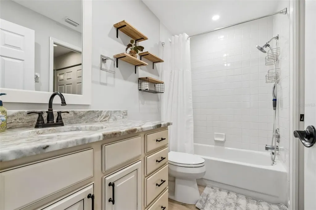 5613 Monte Rosso Road Sarasota FL 34243