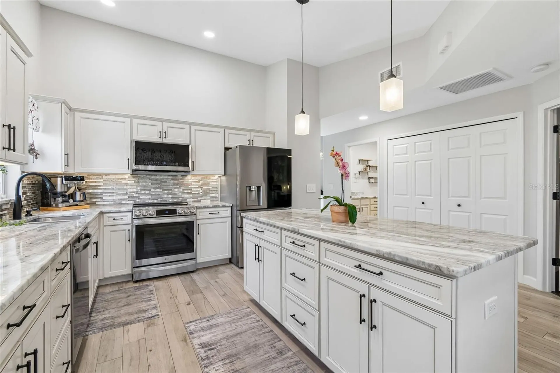 5613 Monte Rosso Road Sarasota FL 34243