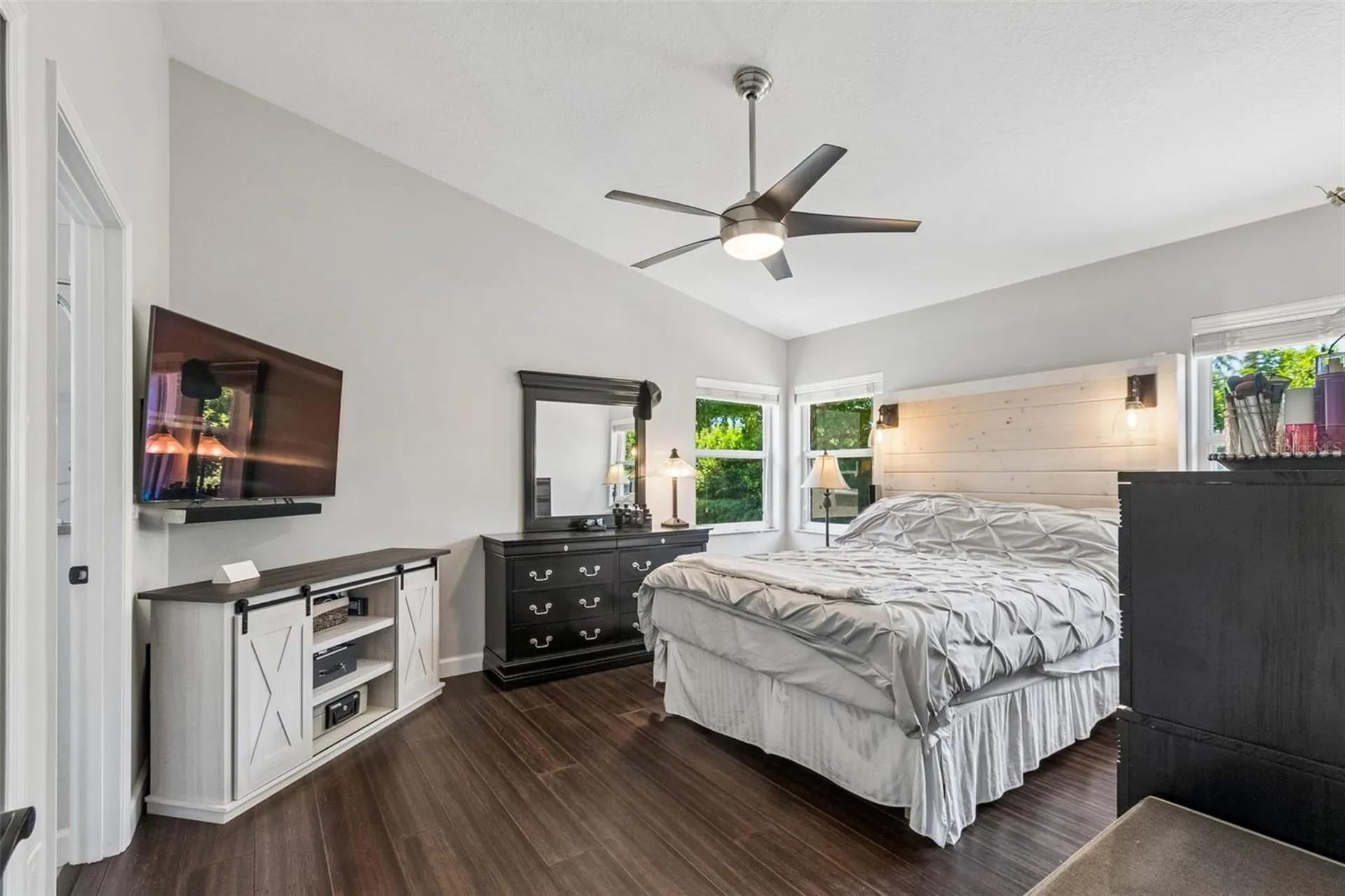 5613 Monte Rosso Road Sarasota FL 34243