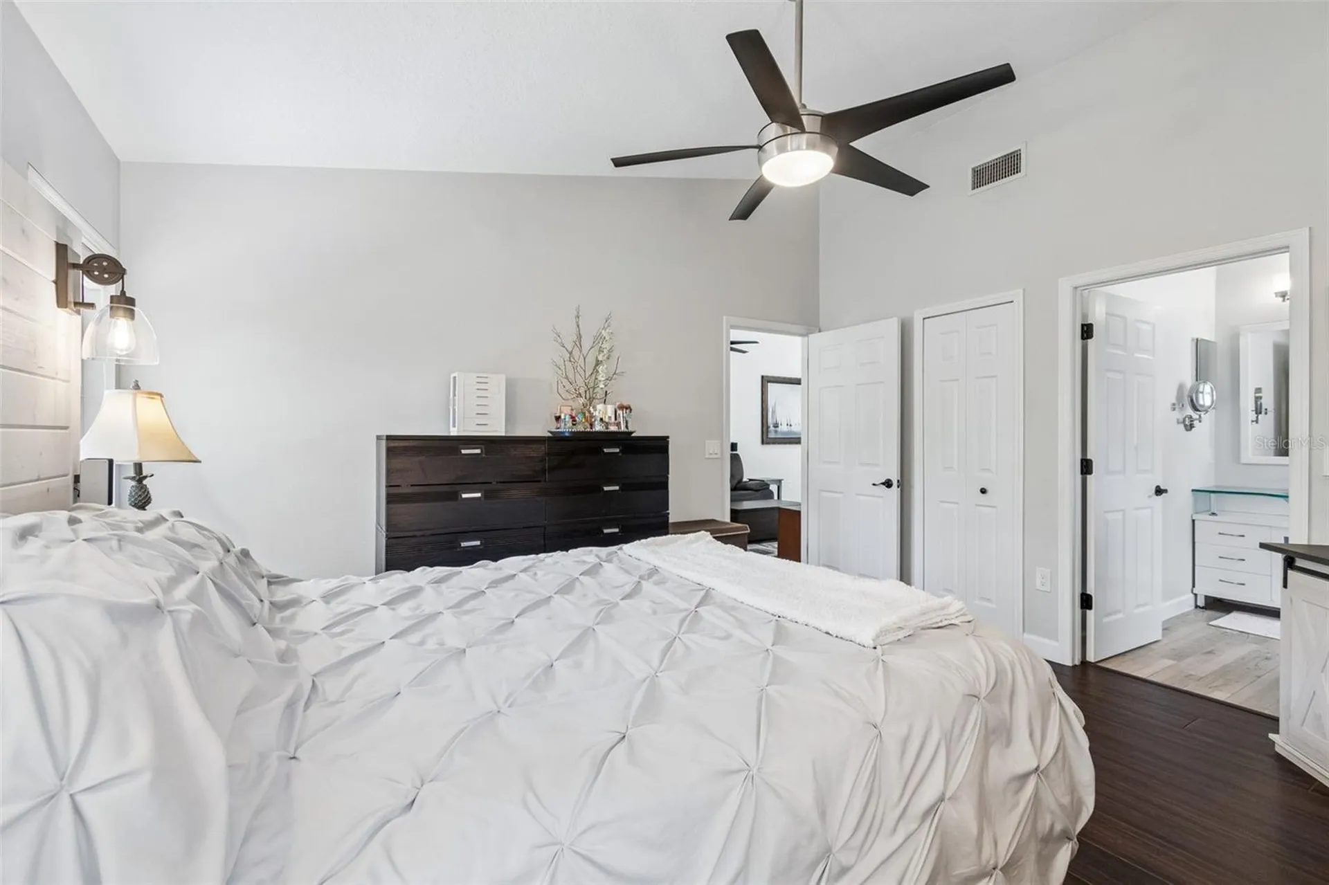 5613 Monte Rosso Road Sarasota FL 34243
