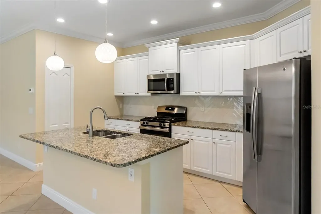 4226 Midnight Blue Run Bradenton FL 34211