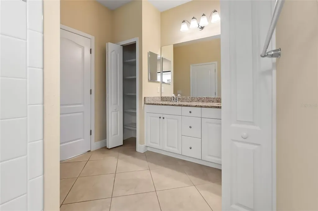 4226 Midnight Blue Run Bradenton FL 34211