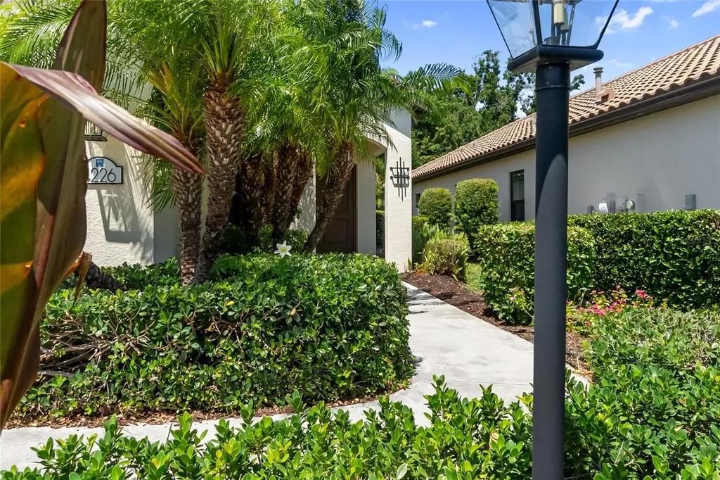 4226 Midnight Blue Run Bradenton FL 34211