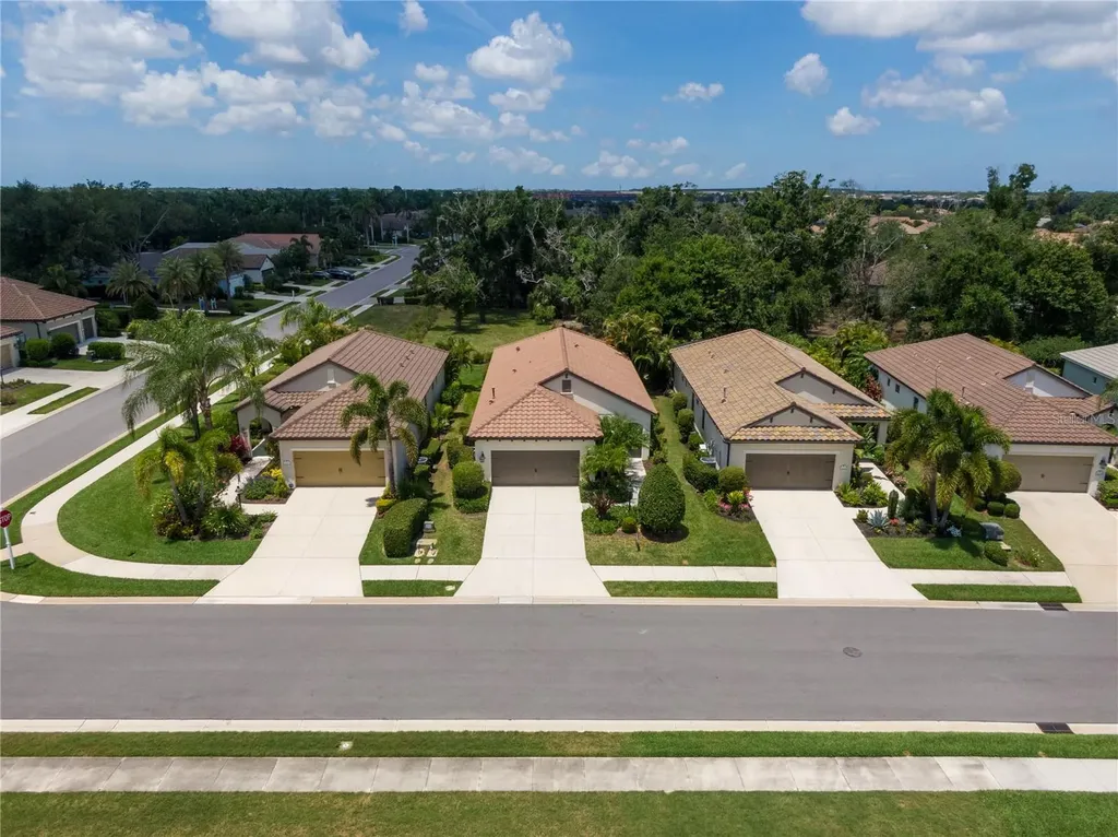 4226 Midnight Blue Run Bradenton FL 34211