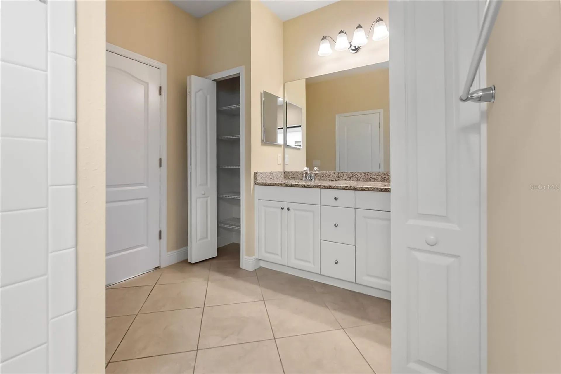 4226 Midnight Blue Run Bradenton FL 34211