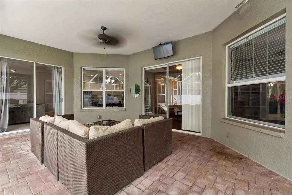 10243 Shadow Branch Drive Tampa FL 33647
