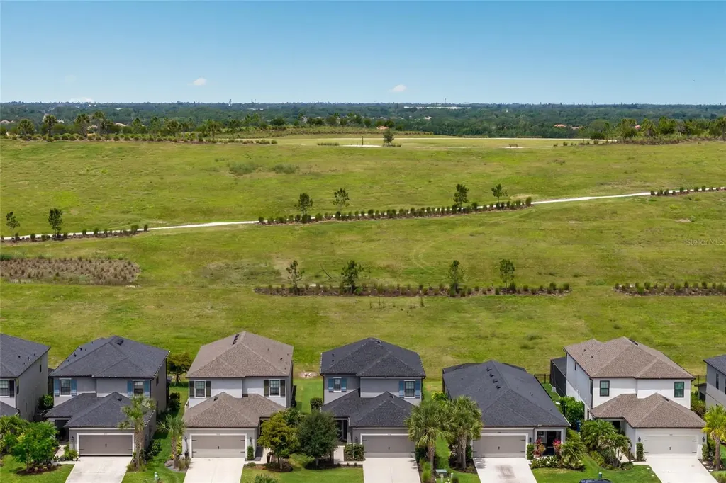 5504 Summit Glen Bradenton FL 34203