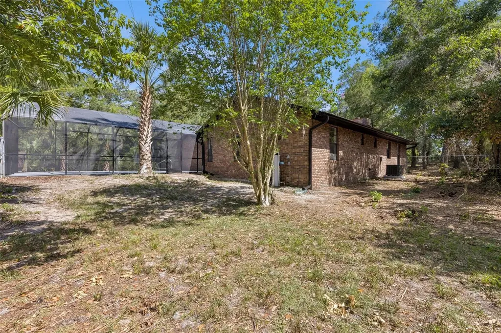 1095 E Graves Avenue Orange City FL 32763