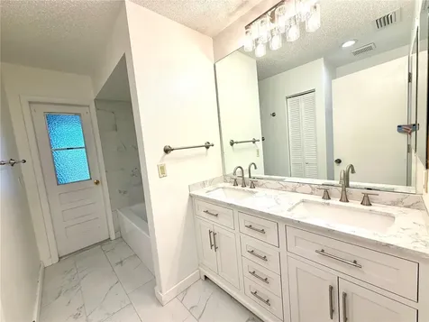 4892 Greencroft Road Sarasota FL 34235