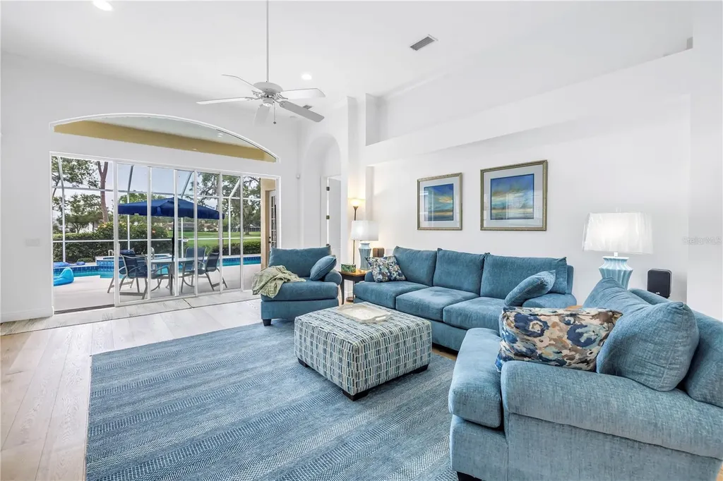 4334 Mirabella Circle Bradenton FL 34210