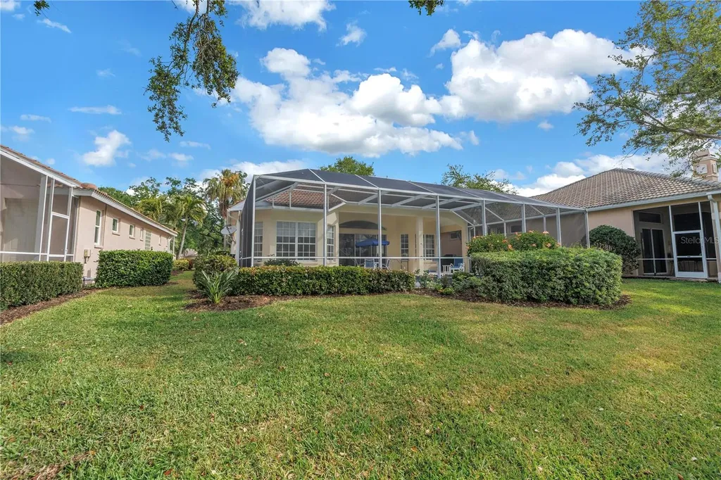 4334 Mirabella Circle Bradenton FL 34210