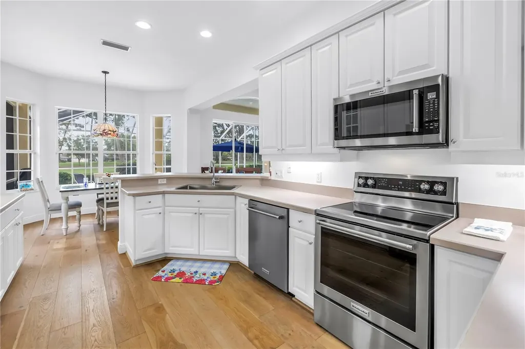 4334 Mirabella Circle Bradenton FL 34210