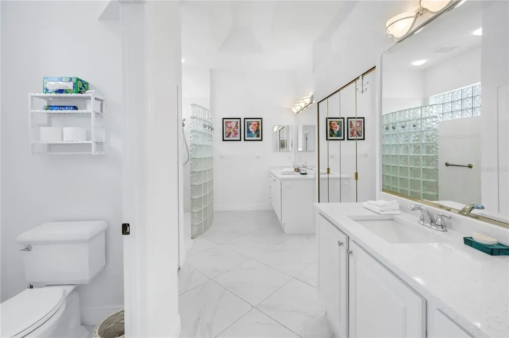 4334 Mirabella Circle Bradenton FL 34210