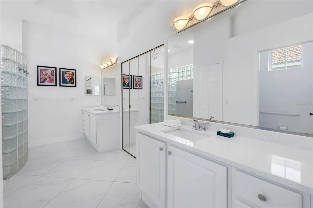 4334 Mirabella Circle Bradenton FL 34210