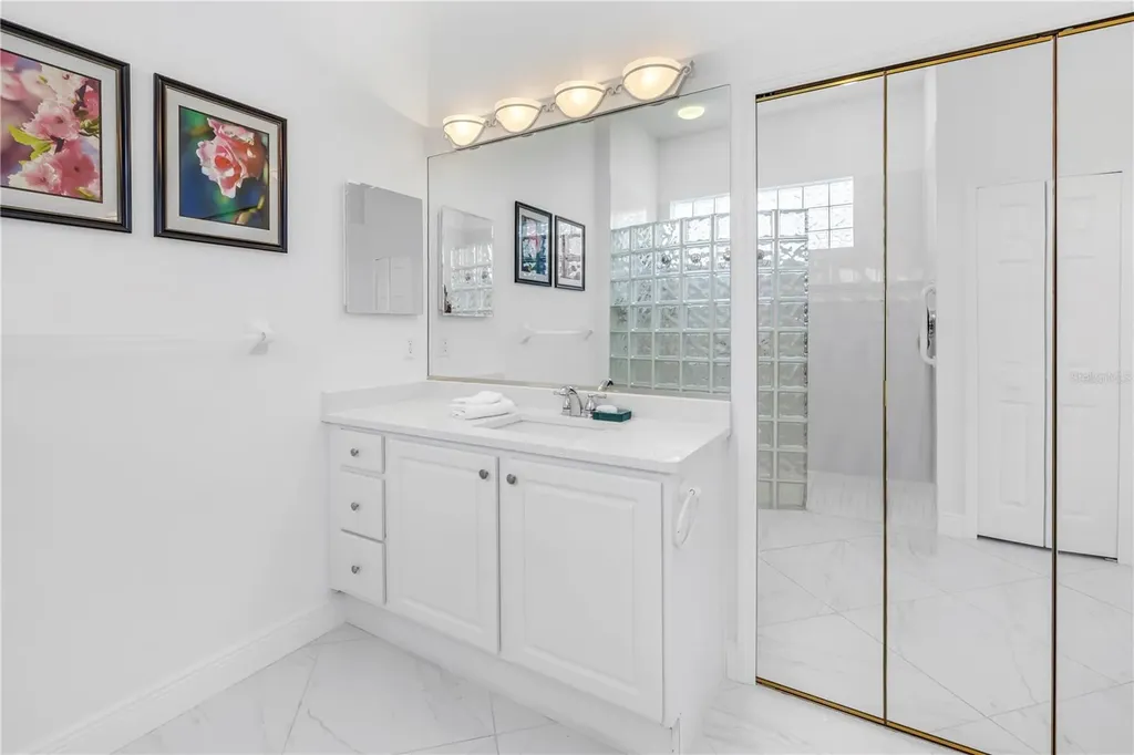 4334 Mirabella Circle Bradenton FL 34210