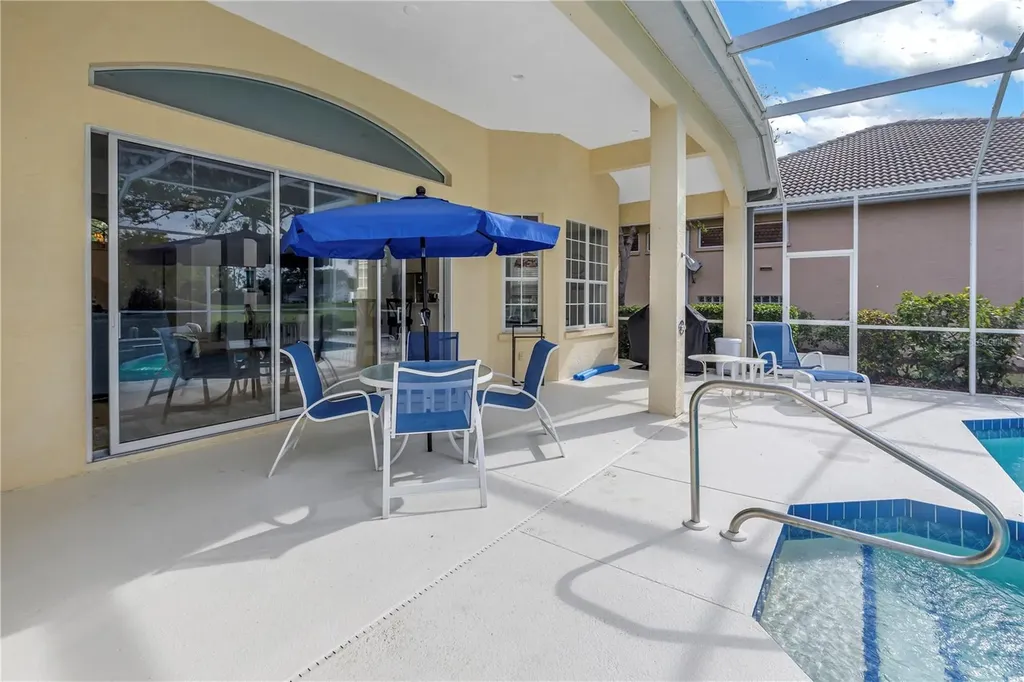 4334 Mirabella Circle Bradenton FL 34210