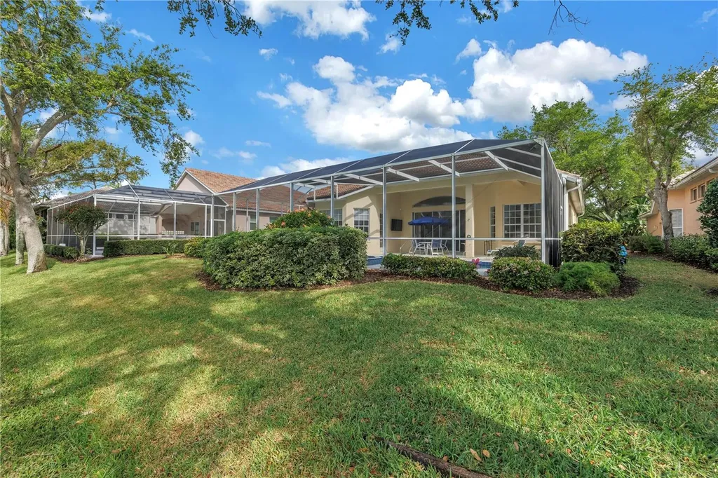 4334 Mirabella Circle Bradenton FL 34210