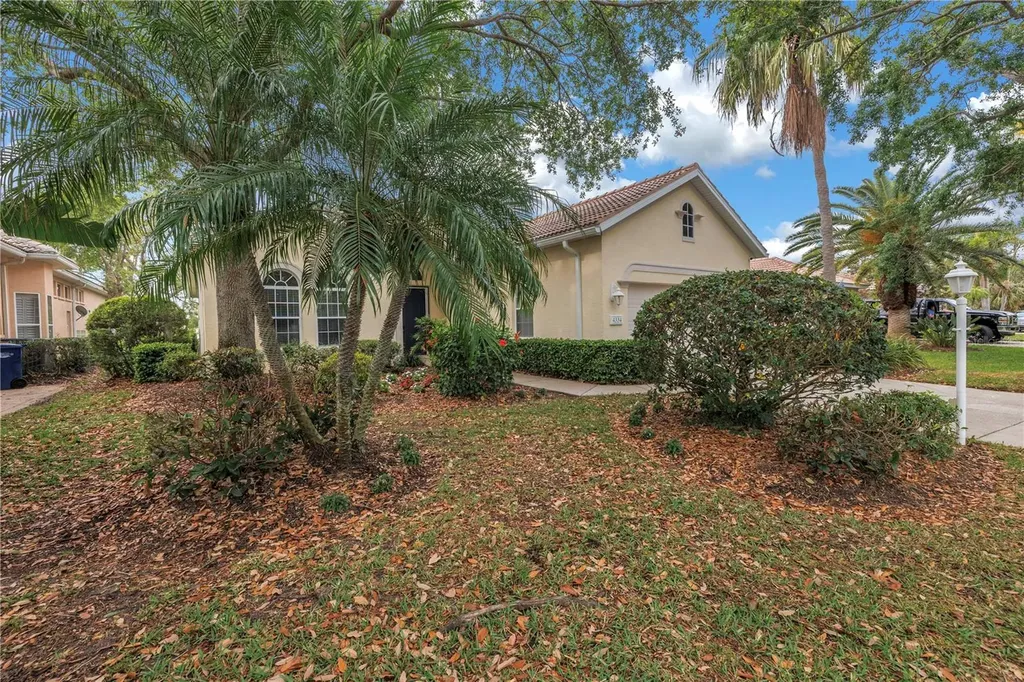 4334 Mirabella Circle Bradenton FL 34210
